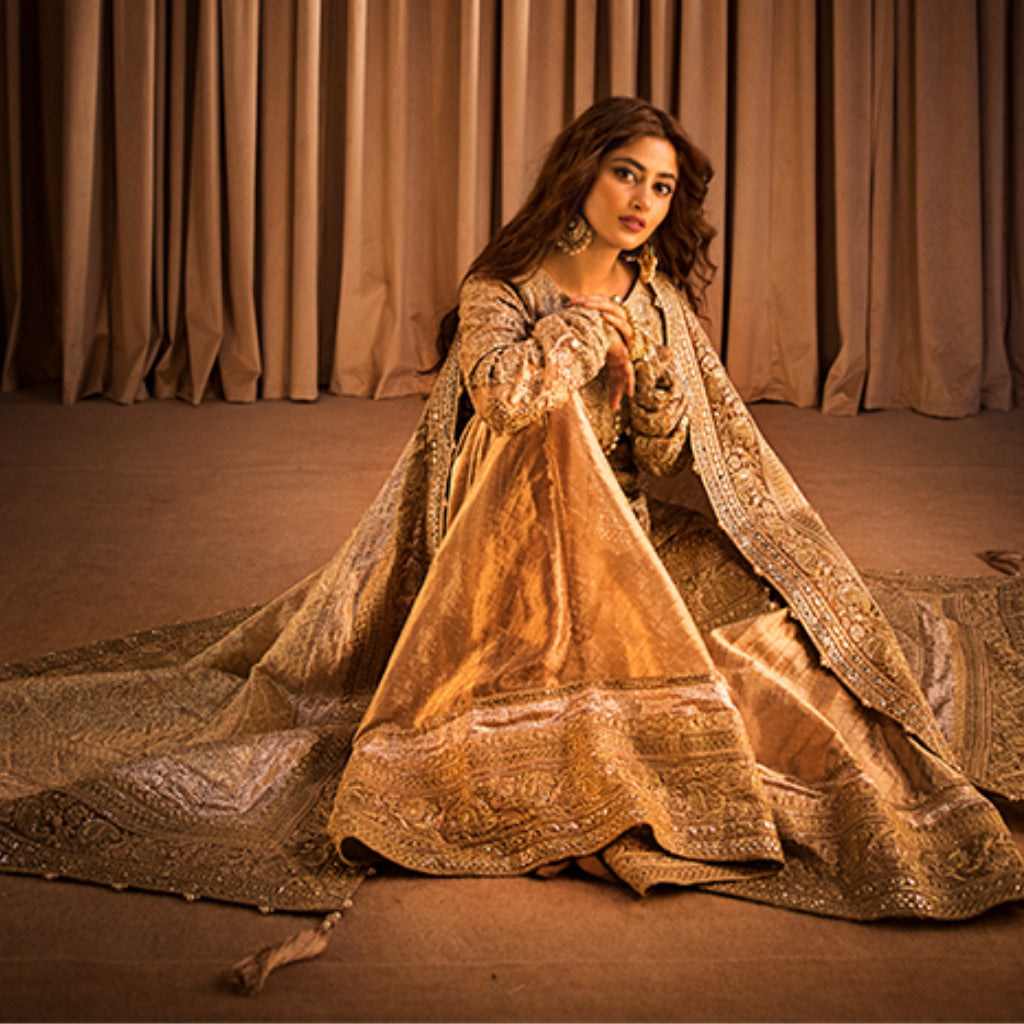 Pakistani Clothes in UK: Perfect Women Clothing Guide