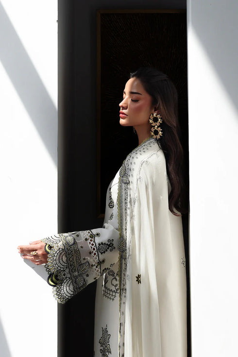 Qalamkar Embroidered Lawn Suit QKL-13 REEMA