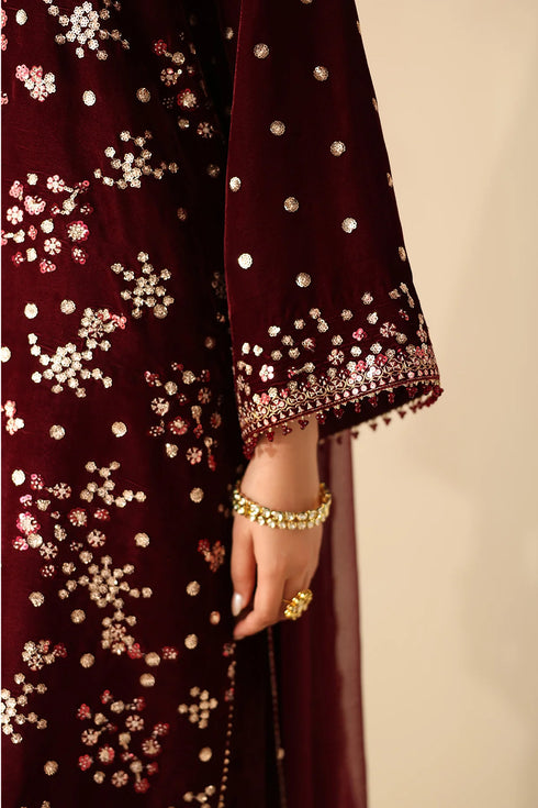 Barqoue Embroidered Velvet Suit UF-4315