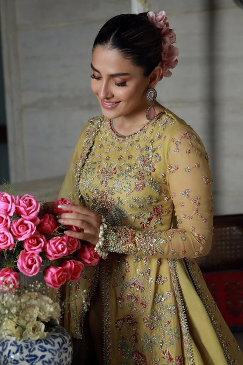 Gulmina Embroidered Chiffon Suit Ayeza