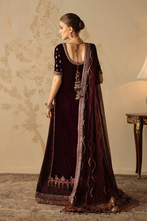 Barqoue Embroidered Velvet Suit UF-4313