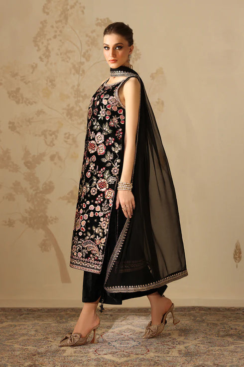 Barqoue Embroidered Velvet Suit UF-4312