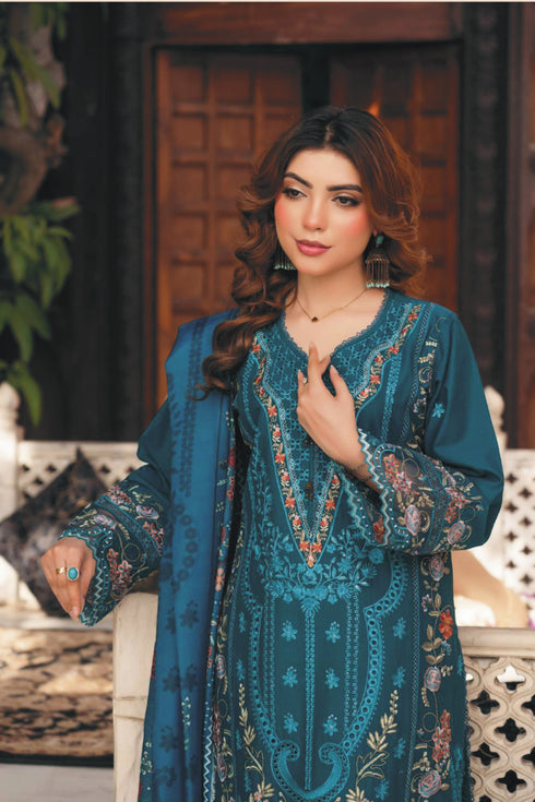 Munira Embroidered Lawn Suit MSL154- Pakistani Lawn Suits