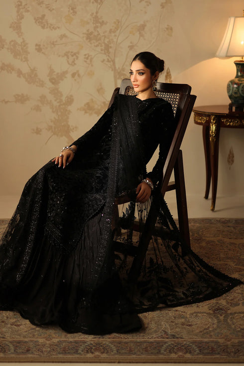 Barqoue Embroidered Velvet Suit UF-4320