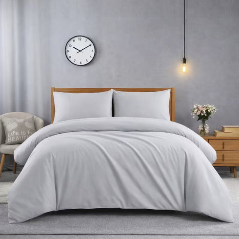 4 Piece Microfibre Duvet Cover Set – Plain Ultra Soft Bedding with Pillowcases Single Double King Super King