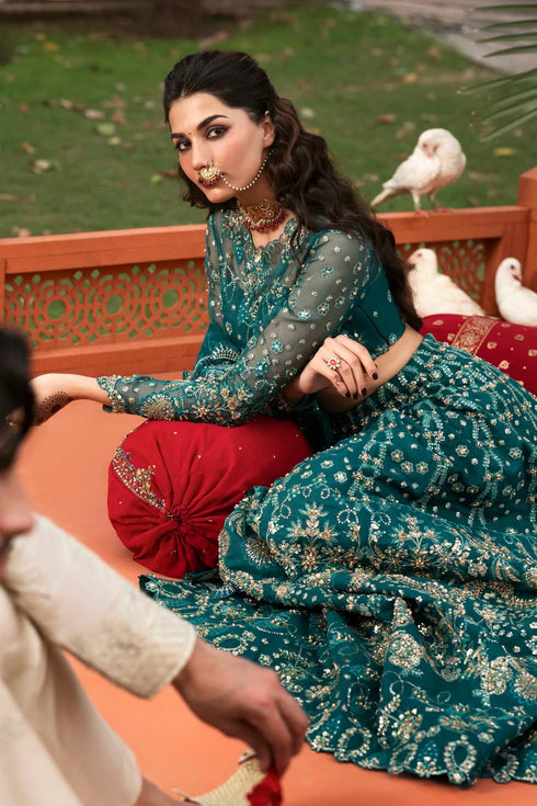 Akbar Aslam Embroidered Organza Suit Gulnar