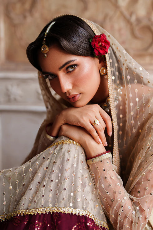 Iznik Embroidered Net Suit UE-548