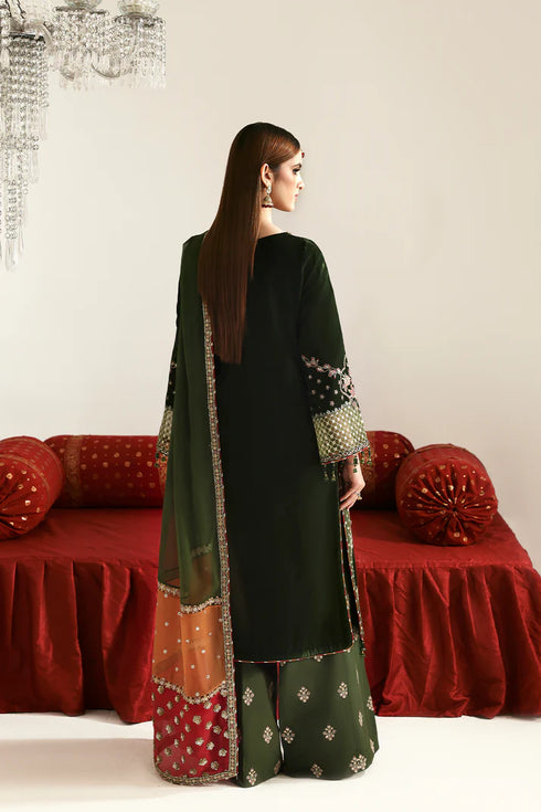 Emaan Adeel Embroidered Velvet Suit AARISH