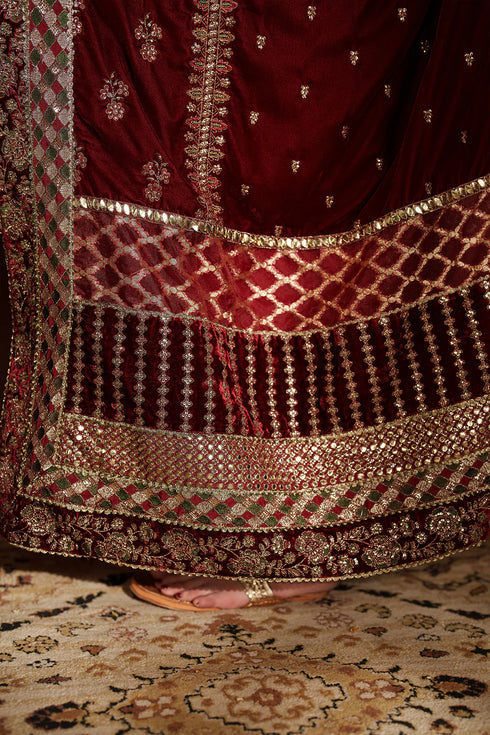 Iznik Embroidered Velvet Suit IV-56