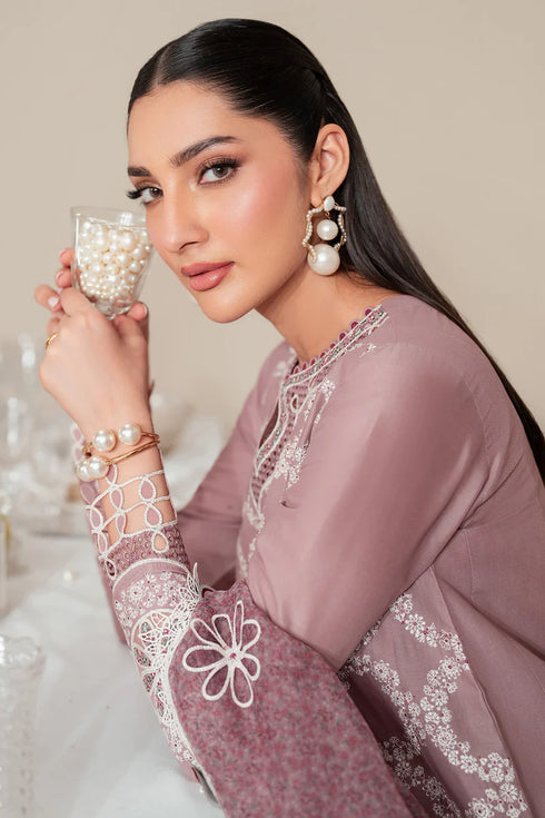 Jazmin Embroidered Lawn Suit IL25-D10