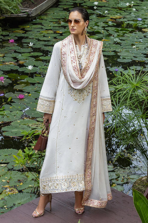 Mushq Embroidered Raw Silk Suit Elnaz