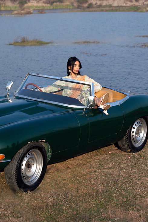 Sana Safinaz Luxury Lawn Suit L261-004-CV