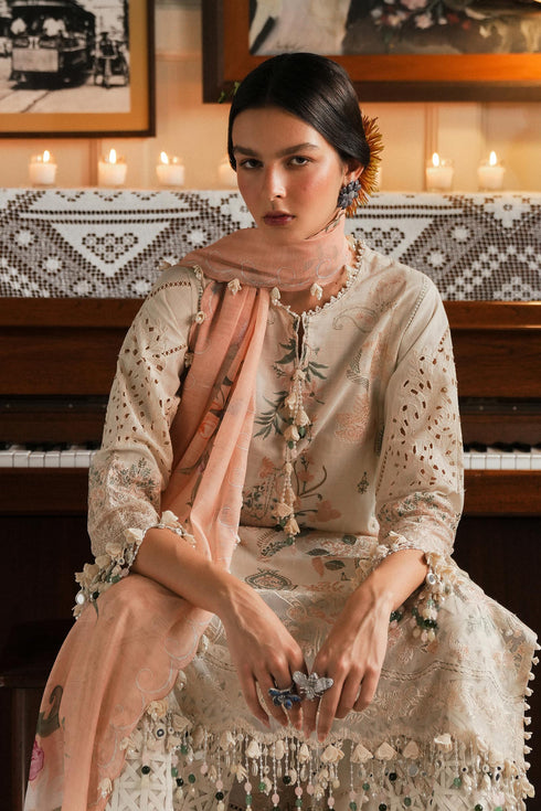 Sana Safinaz Embroidered Lawn Suit L251-003A-3DI
