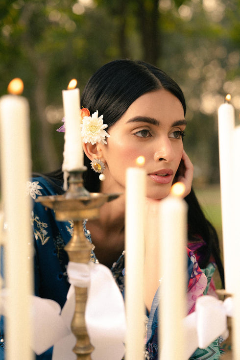 Sana Safinaz Embroidered Lawn Suit L251-009B-3DI