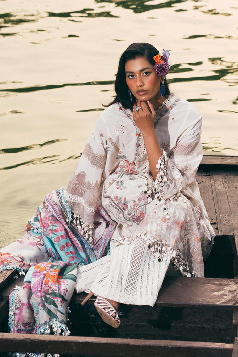 Sana Safinaz Embroidered Lawn Suit L251-010B-3DI