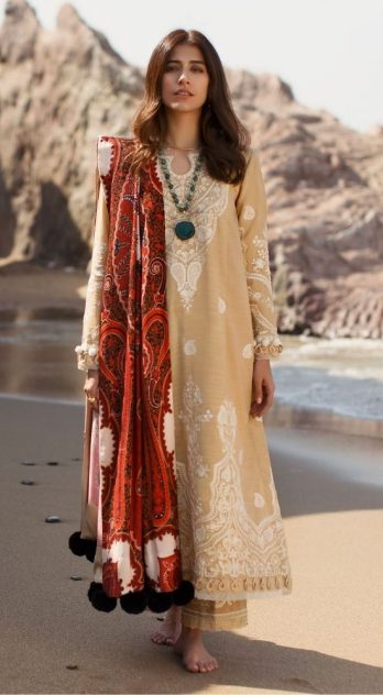 Zaha Embroidered Khaddar 3 piece suit SAHANE