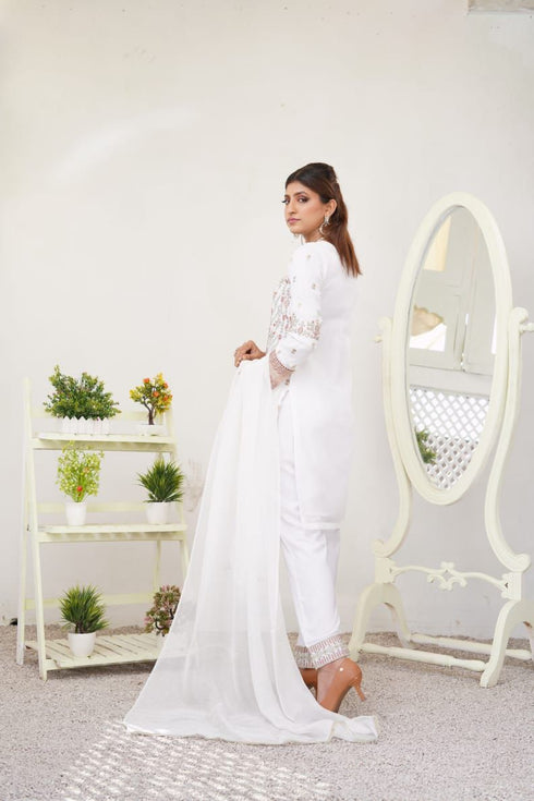 Haniya Embroidered Organza 3 Piece Suit H-12