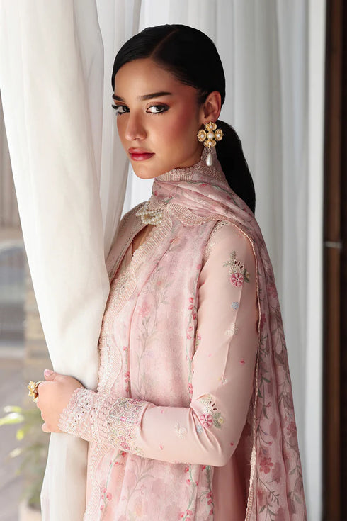 Qalamkar Embroidered Lawn Suit QKL-04 NAIRA