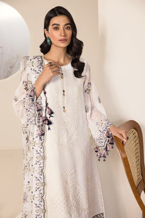 Alizeh Embroidered Chiffon 3 Piece Suit V15D07