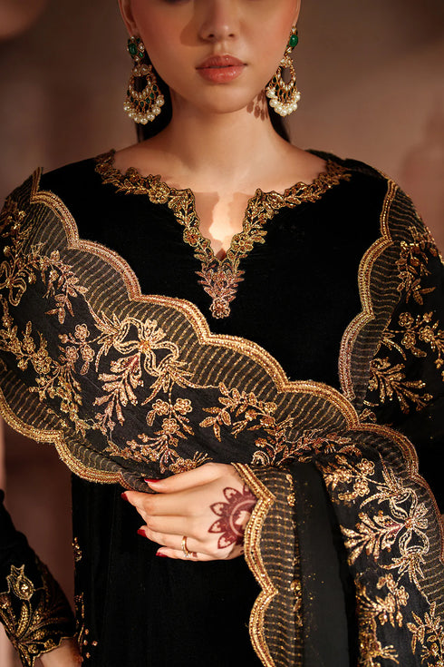 Iznik Embroidered Velvet Suit IV-62