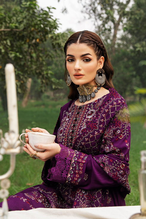 Ramsha Embroided Karandi 3 Piece suit R-909