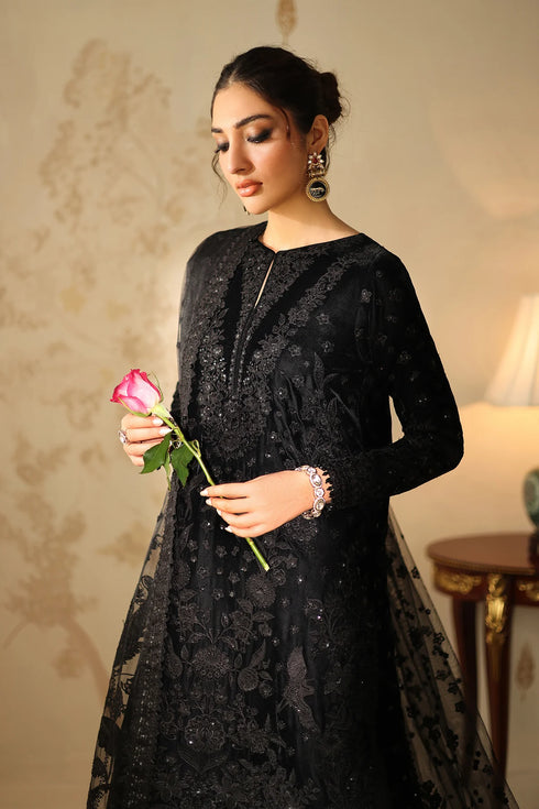 Barqoue Embroidered Velvet Suit UF-4320