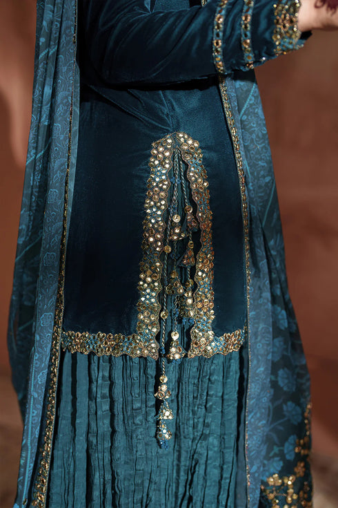 Iznik Embroidered Velvet Suit IV-64
