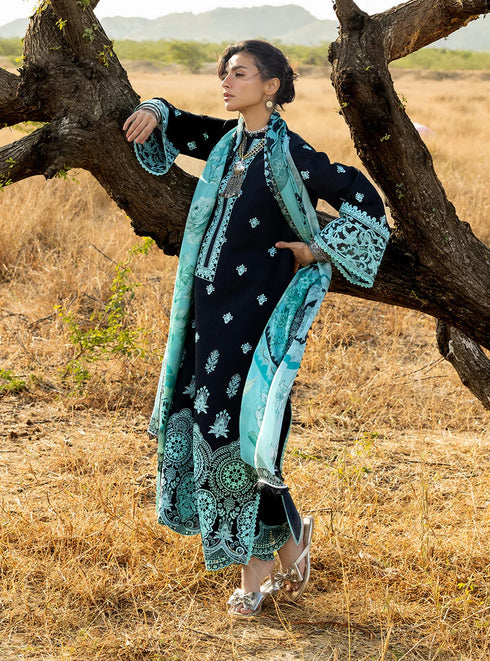 Zainab Chotani Embroidered Jacquard Suit Silva 10