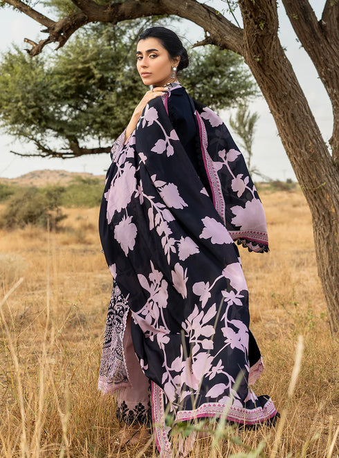 Zainab Chotani Embroidered Jacquard Suit Lyara 09