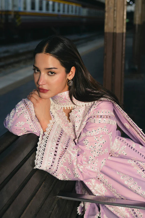 Afrozeh Embroidered Lawn 3PC Suit Dilnasheen