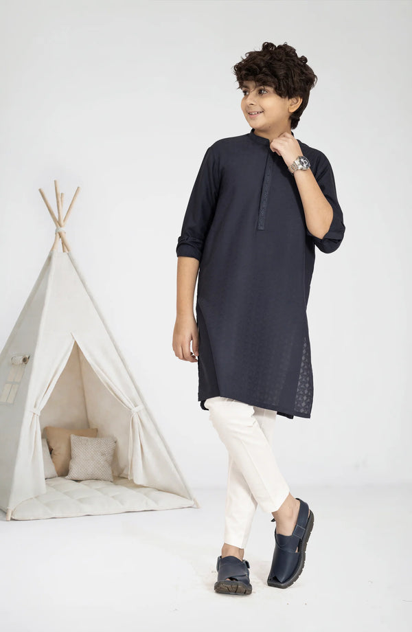 MTJ NAVY BLENDED EMBROIDERED KURTA