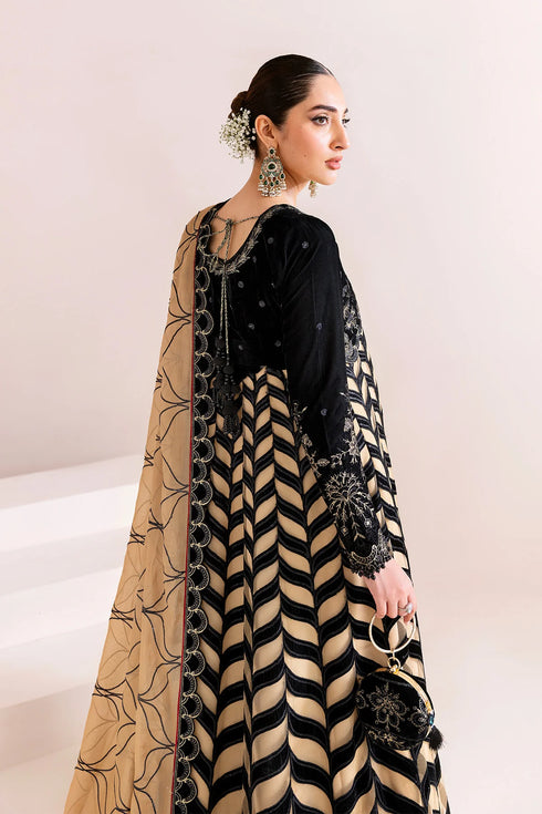 Alizeh Embellished Velvet Suit AF-VLT-2223-Noor Jahan