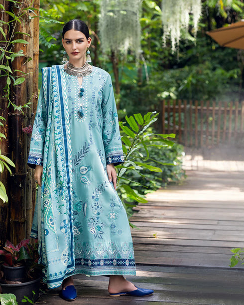 Mushq Embroidered Karandi Suit Glided Hour