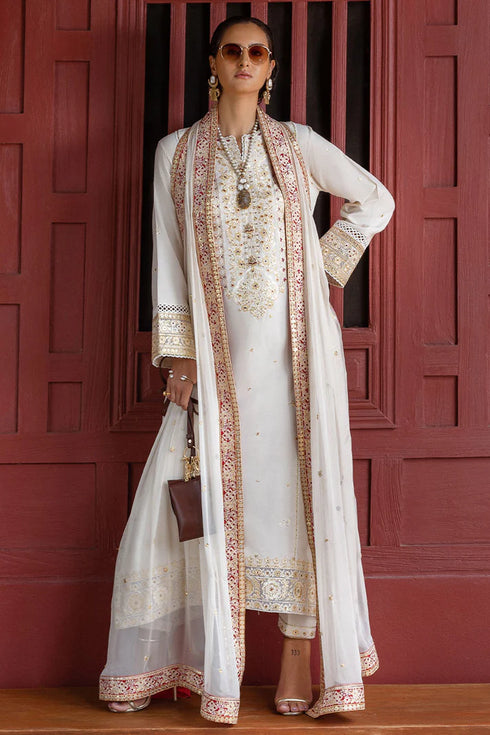Mushq Embroidered Raw Silk Suit Elnaz