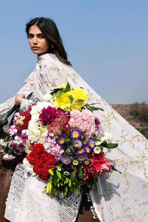 Sana Safinaz Luxury Lawn Suit L261-005-CV