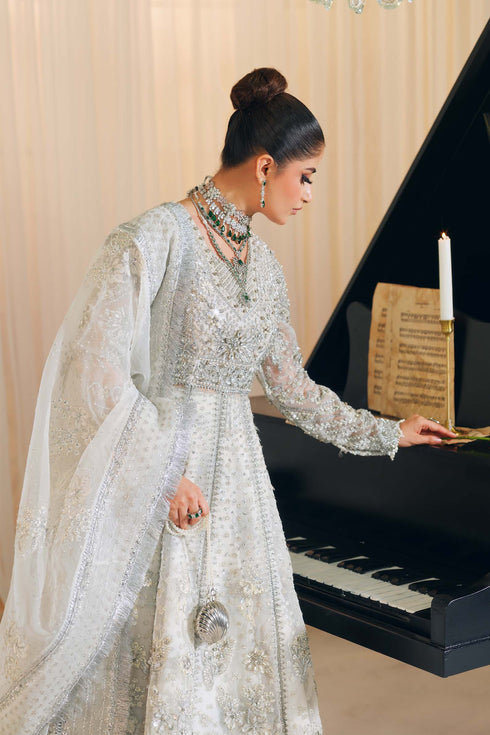 Maryam Hussain Embroidered Organza Suit Jhil Mil