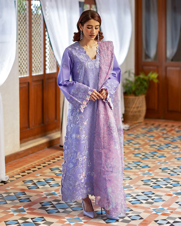Mushq Chikan Embroidered Lawn Suit Noctelle