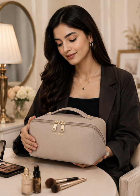 BAGSMART Large Travel Makeup Bag – Lay-Flat Cosmetic Case with Clear Brush Pocket