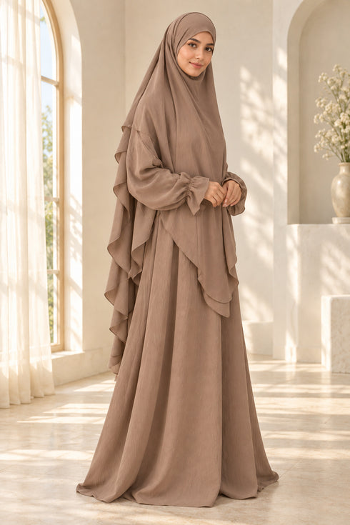 Yaqeen Women’s Abaya and Diamond-Cut Khimar Two-Piece Prayer Set