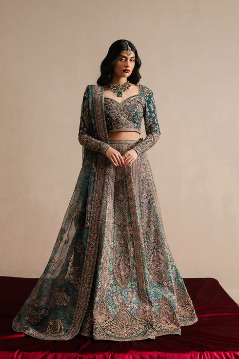 Ayzel Embroidered Organza Suit Tassavur